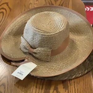 Elegant Tan Straw Hat with Bow